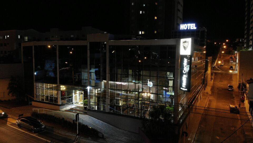 Riellis Center Hotel 博图卡图 外观 照片