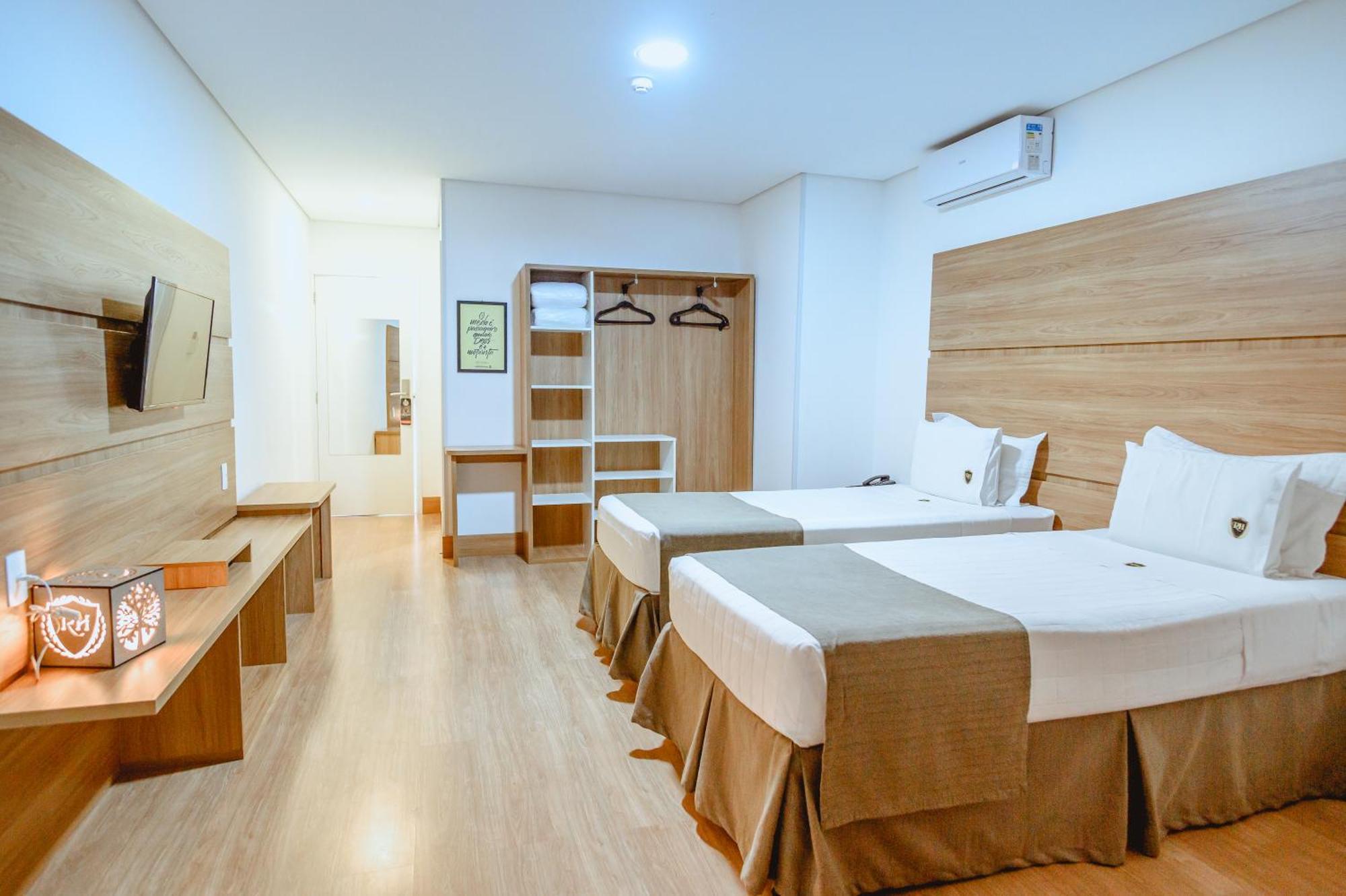 Riellis Center Hotel 博图卡图 外观 照片