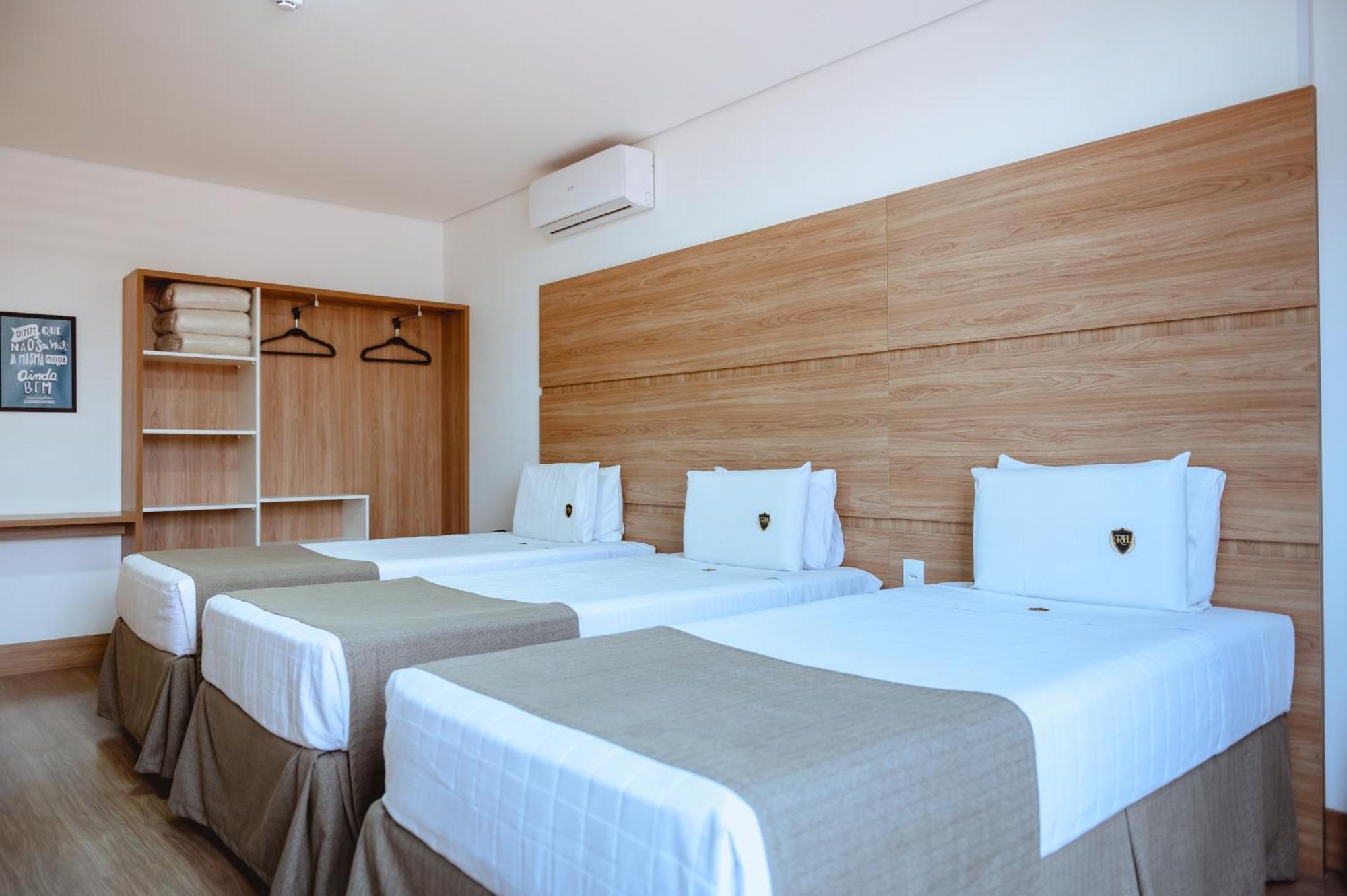 Riellis Center Hotel 博图卡图 外观 照片