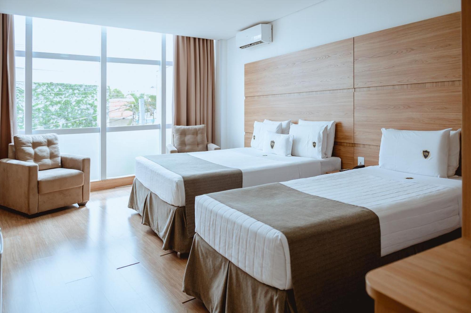Riellis Center Hotel 博图卡图 外观 照片