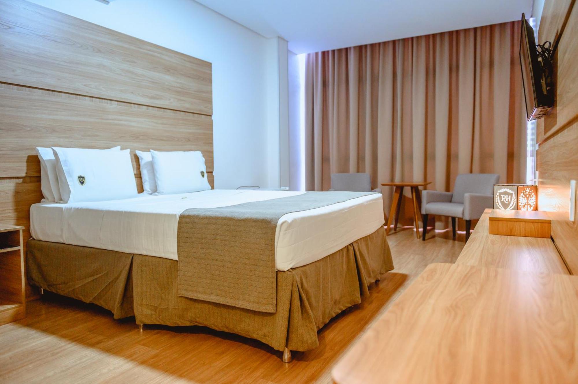 Riellis Center Hotel 博图卡图 外观 照片