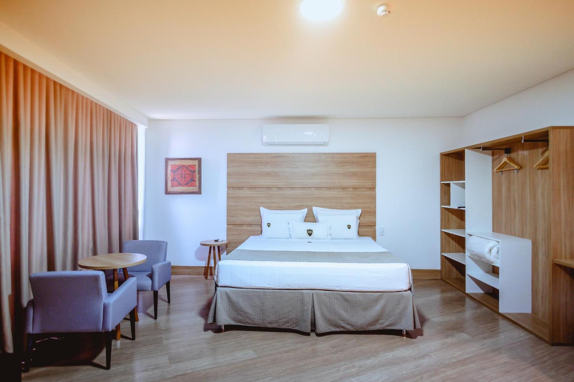 Riellis Center Hotel 博图卡图 外观 照片